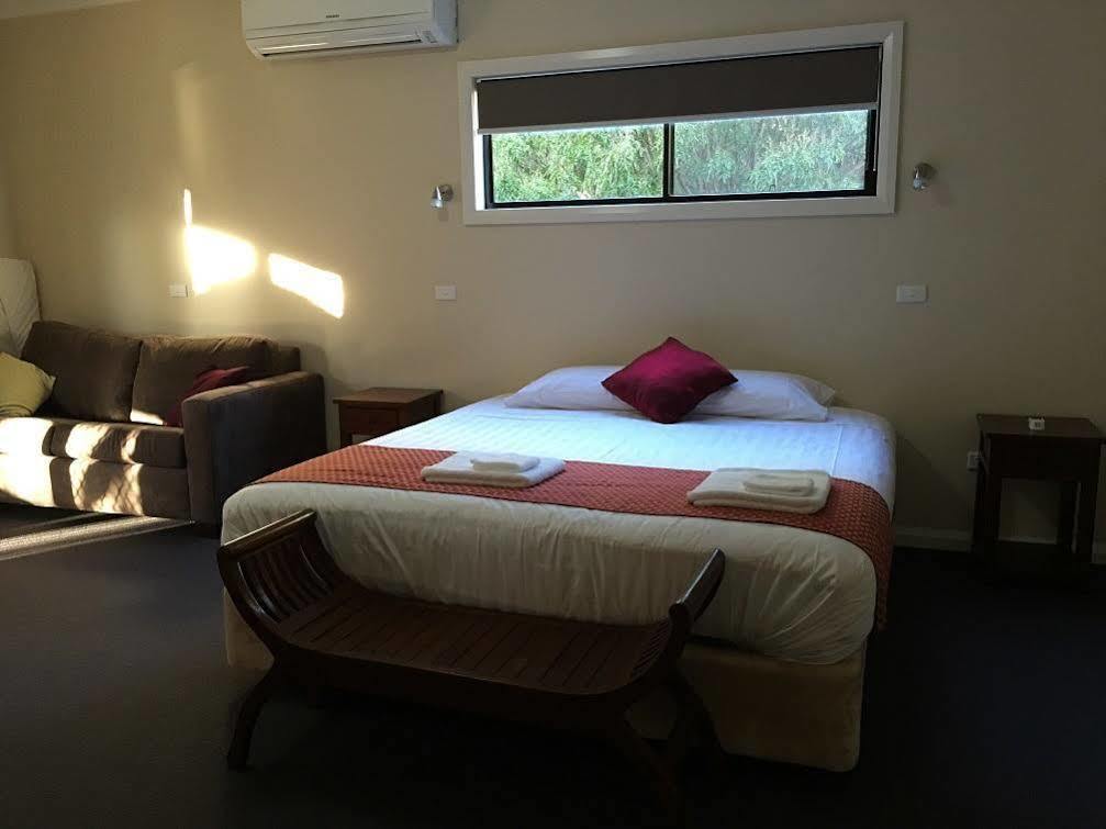 Hillview Farmstay Gundagai Exterior foto